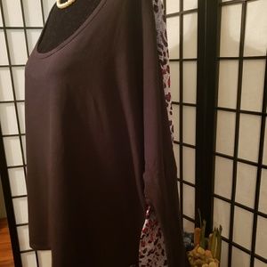 ☆Guess☆Adorable EUC! Women's Semi-Sheer Top